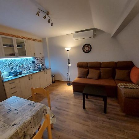 Perucac Apartment Bagian luar foto