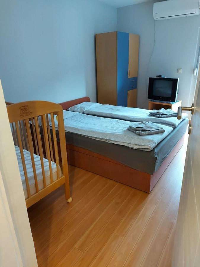 Perucac Apartment Bagian luar foto