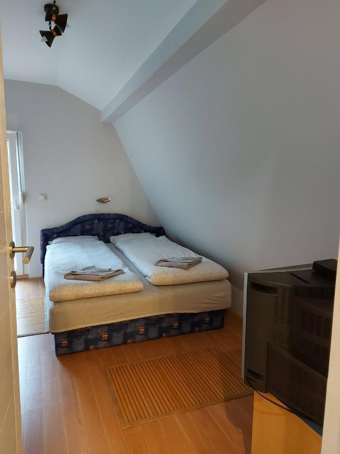 Perucac Apartment Bagian luar foto