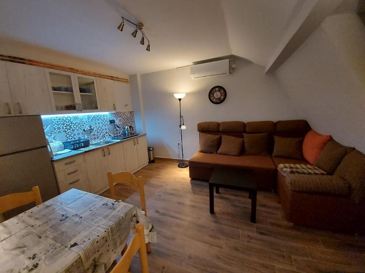 Perucac Apartment Bagian luar foto