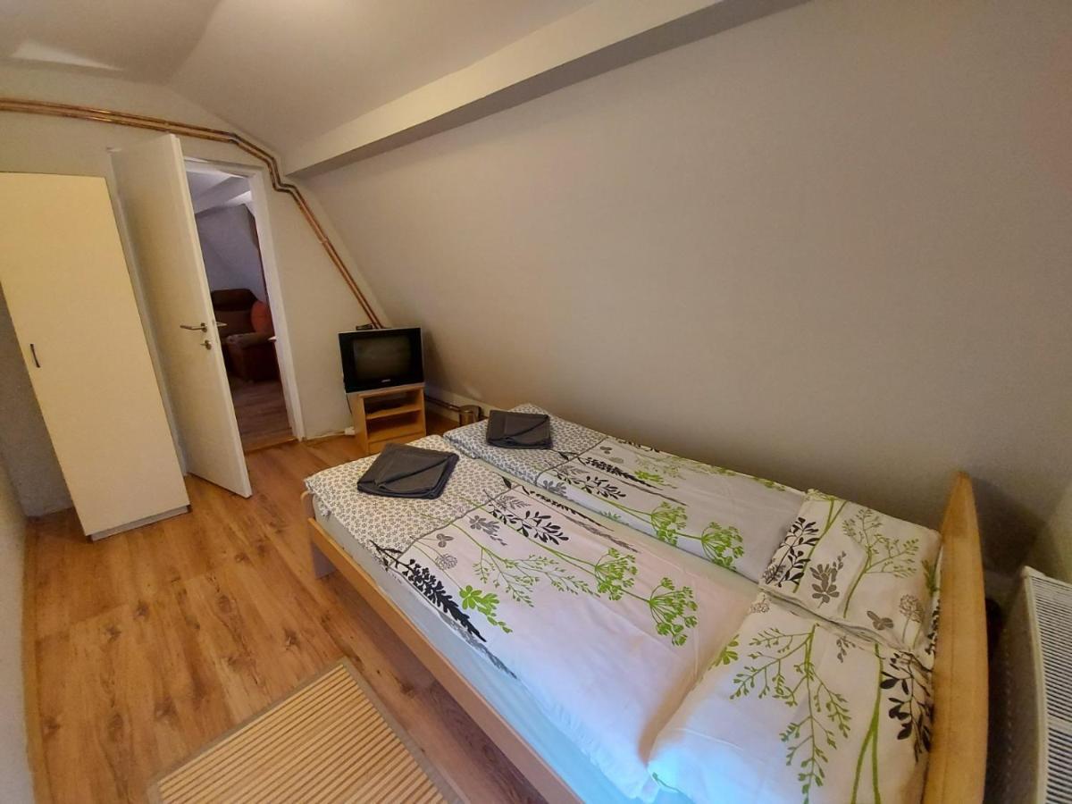 Perucac Apartment Bagian luar foto