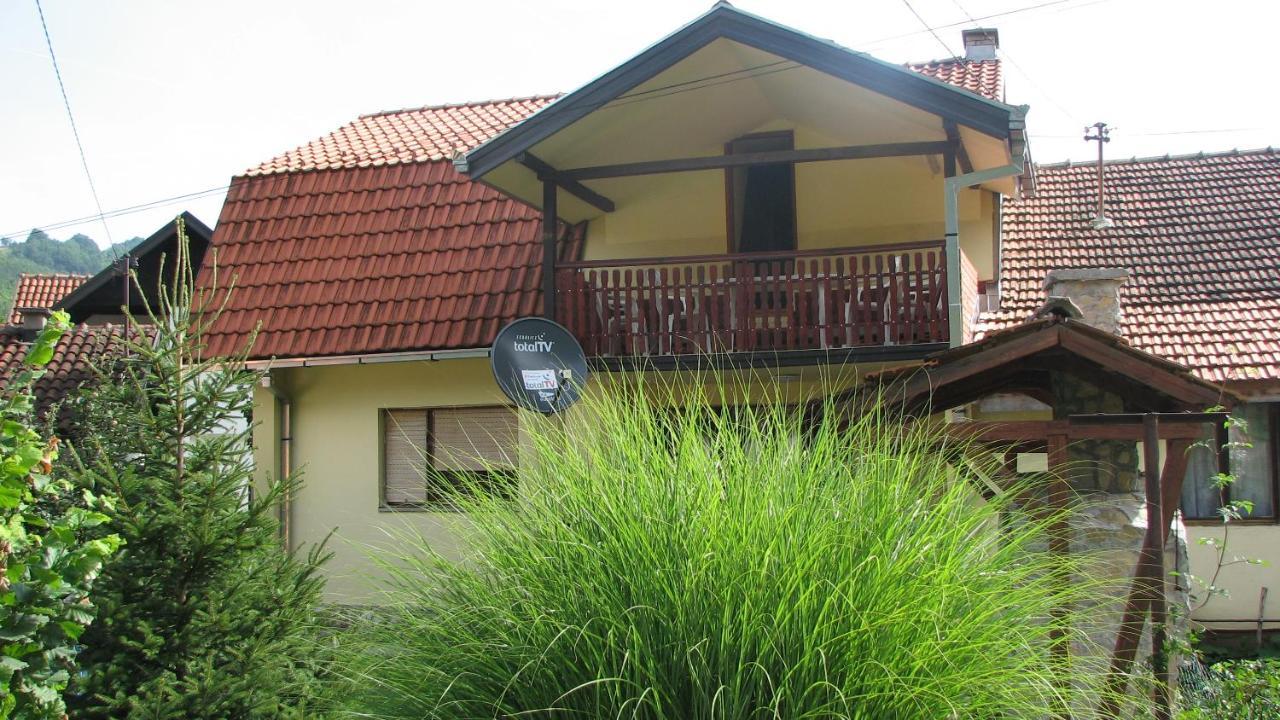 Perucac Apartment Bagian luar foto